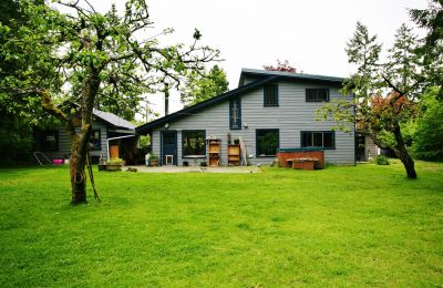 Unique West Coast Contemporary