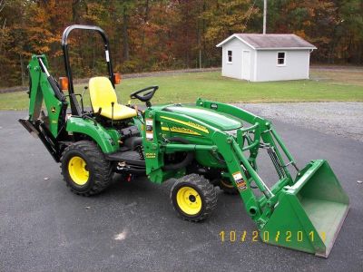 2008 John Deere 2305 Tractor 4WD w/ Loader and Backhoe