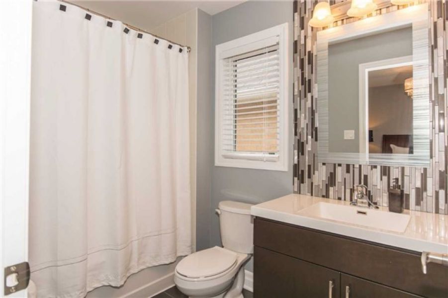 3 Bedroom Detached Home for Sale in Harrison, Milton