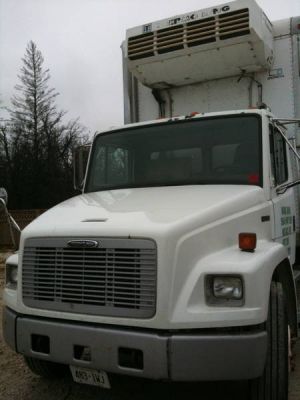 2002 Freightliner FL70