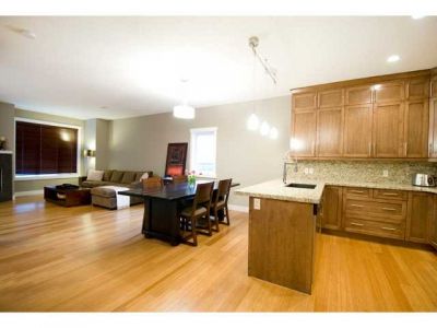 Parkdale Condo for Sale: 1 521 34 ST NW