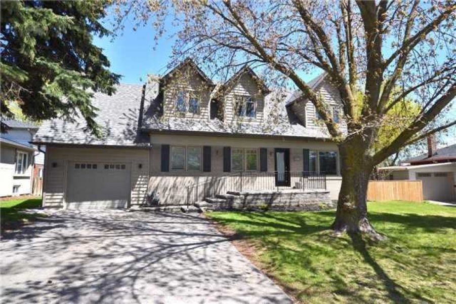 4 Bedroom Detach Home For Sale in Old Milton