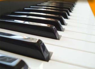 SINGING & PIANO Studio - 'SPECIAL INTRODUCTORY PRICES' Ph.416-839-0730