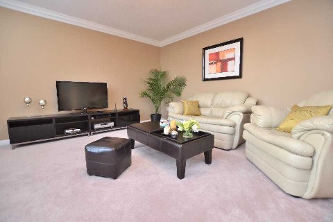 4 Bedroom Luxury Detached for Sale in Milton