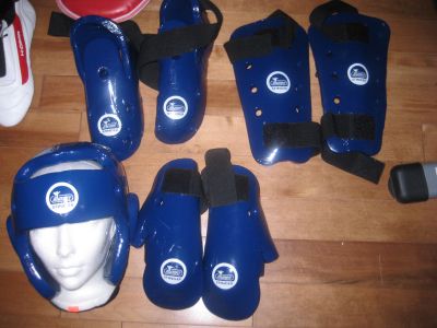 TAEKWONDO EQUIPEMENT martial arts