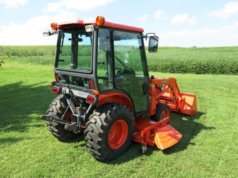 2008 Kubota B3030 4x4 Cab, Loader, Mower, Blade