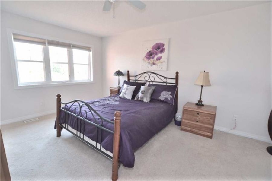 3 Bedroom Town Home for Sale in Scott, Milton