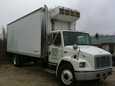 2002 Freightliner FL70
