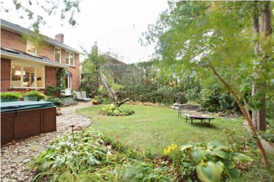 SEASONAL RAVINE VIEWS