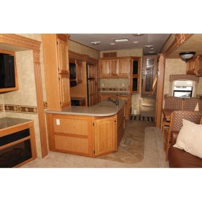 2010 Bighorn 3670RL, Fifth Wheel - $44,995.00