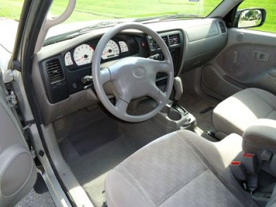 2004 Toyota Tacoma SR5 Extended Cab Pickup 2.4L
