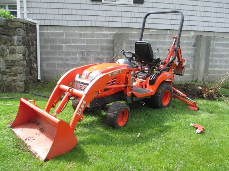 =$4,275=2012 Kubota BX24 4WD TLB Diesel