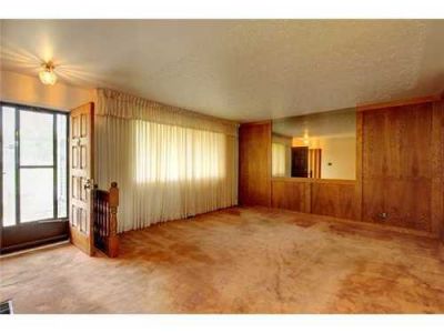 Acadia House for Sale: 276 Acadia DR SE