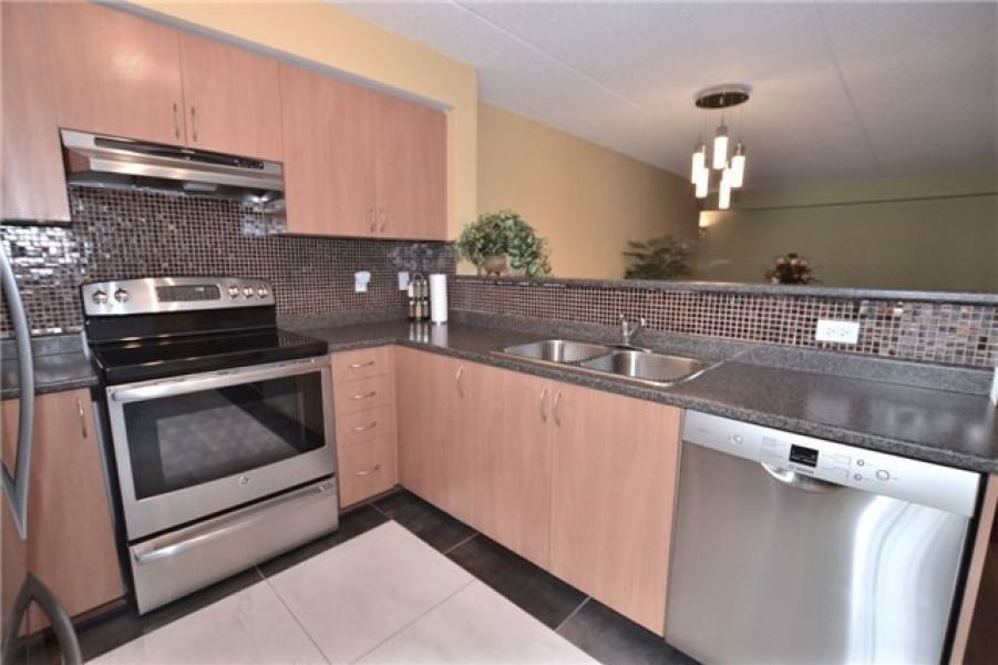 2 Bedroom Condo/Apartment for Sale In Dempsey, Milton