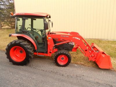 2011 Kubota L3540 Hydro Cab LA724 Loader 4WD