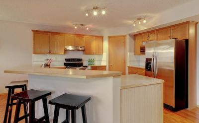 Bridlewood House for Sale: 116 Bridlewood CI SW