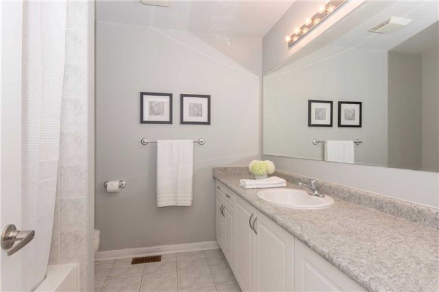 4 Bedroom Detach Home for Sale in Beaty, Milton