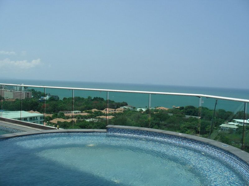 Pattaya Cosy Beach View Condo Studio Resale