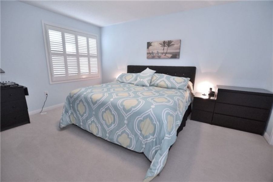 2 Bedroom Freehold Town Home for Sale in Coates, Milton