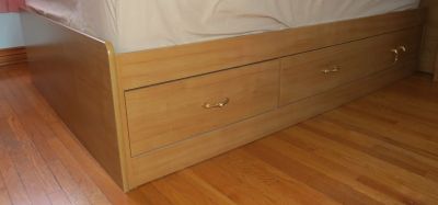 6 pc Bedroom Set for Sale-used like New