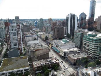 AVAILABLE IMMEDIATELY 2 BEDROOM APARTMENT FOR RENT