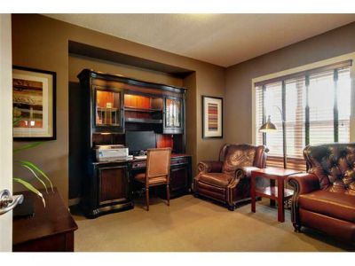 McKenzie Towne House for Sale: 119 Elgin Estates HL SE