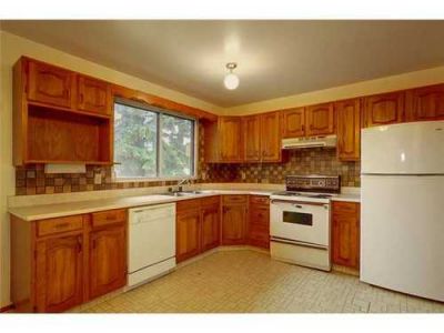 Acadia House for Sale: 276 Acadia DR SE