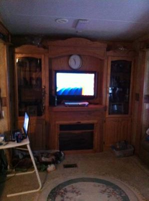 2008 Cedar Creek 5th Wheel Trailer