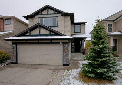 Evergreen House for Sale: 20 Everglen GV SW