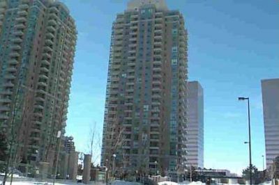 Luxurious 2Br+Sun Den w/ Parking at 1 Pemberton (Yonge-Finch) *won’t last!* 