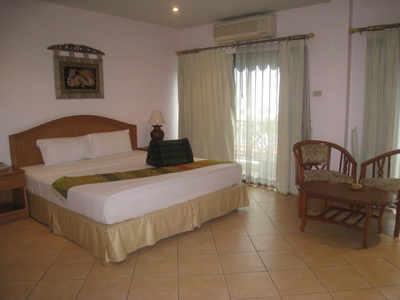 Pattaya 22 Room Road Front Hotel for Sale 