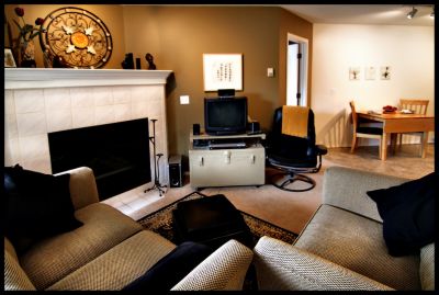 Richmond Hill Condo for Sale: 209 10 Sierra Morena ME SW