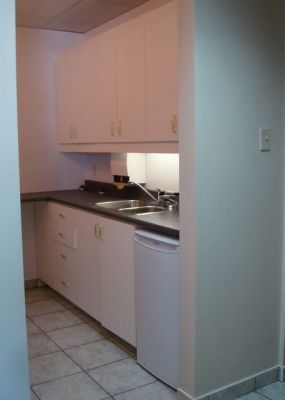 LAVAL - Commercial office for rent 933sqft. Furnished.