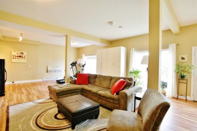 Attractively Updated Ocean View Home