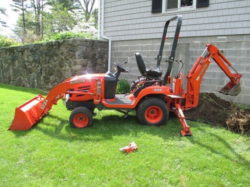 =$4,275=2012 Kubota BX24 4WD TLB Diesel