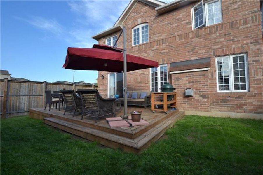 4 Bedroom Detached Home For Sale in Dempsey, Milton