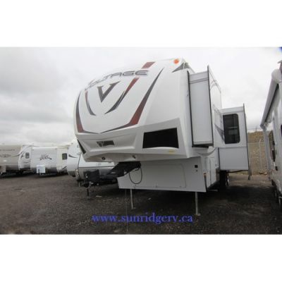 2014 Voltage 3005, Toy Hauler - $59,995.00