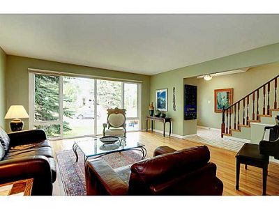 Wildwood House for Sale: 26 Wimbledon DR SW Calgary