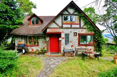 Characteristic Ocean Front Home