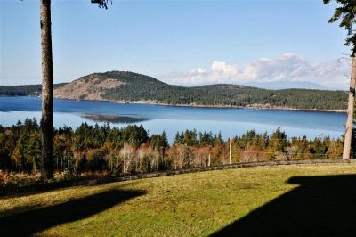 Immaculate Views! Great Layout! A MUST SEE!