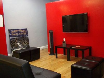 STUDIO DE DANSE A LOUER PAR HEURE / DANCE STUDIO FOR RENT BY HOUR