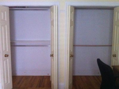 AVAILABLE IMMEDIATELY 1 BEDROOM APARTMENT FOR RENT