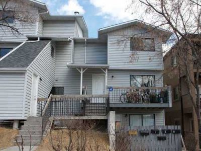 Parkhill Stanley Park Condo for Sale: 5 3820 Parkhill PL SW