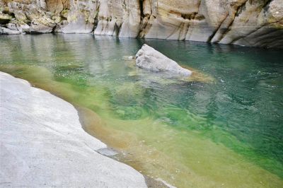 River Front Charmer on Acreage