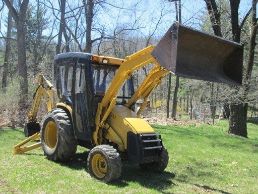 2006 John Deere 110 4x4 TLB Soft Cab