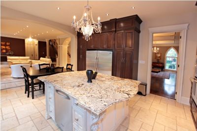 ELEGANT LIVING IN LORNE PARK