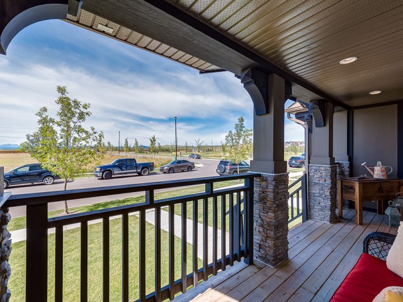 Heartland Townhouse for Sale: 162 Clydesdale WY, Cochrane