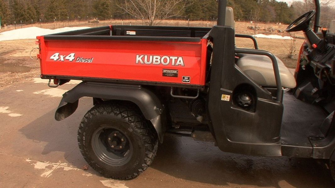 2007 Kubota RTV 900G Plow, Roof, Windshield