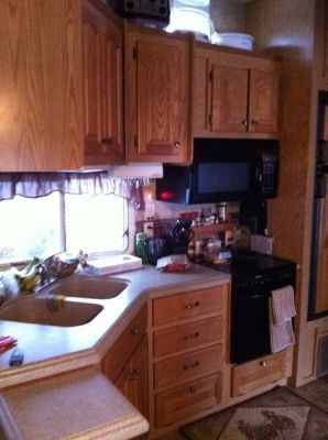 2008 Cedar Creek 5th Wheel Trailer