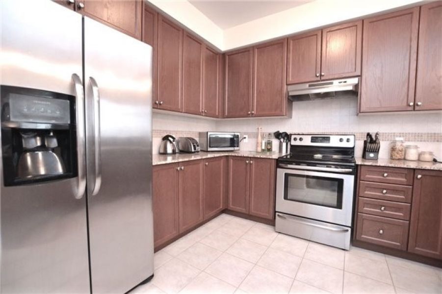 3 Bedroom Town House for Sale in Willmont, Milton